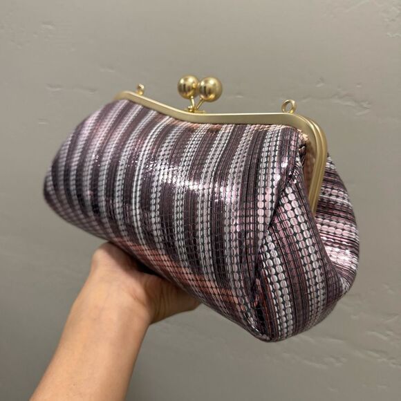 Sequin Embossed Genuine Leather Kisslock Baguette Bag/Shoulder Bag/Crossbody - Picture 8 of 15